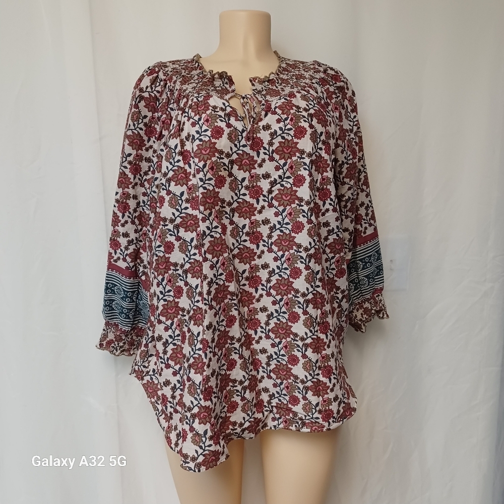 C&C California Red Ruffled Blouse with 3/4 Sleeves Size L